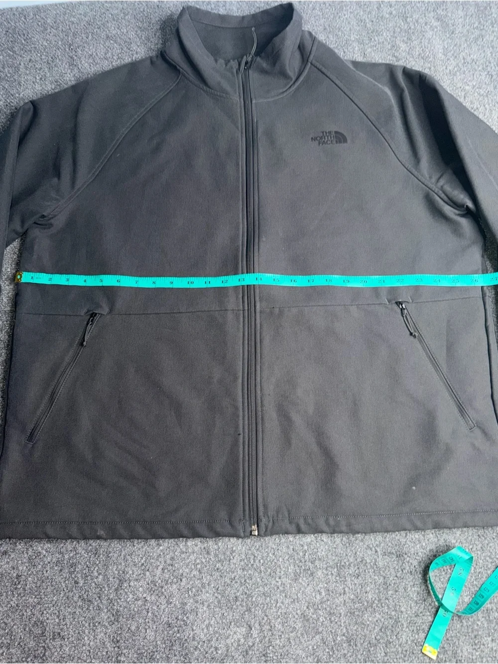 The North Face Men's Gray Full-Zip Lightweight Fleece Jacket